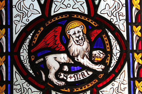 Buckland windows lion