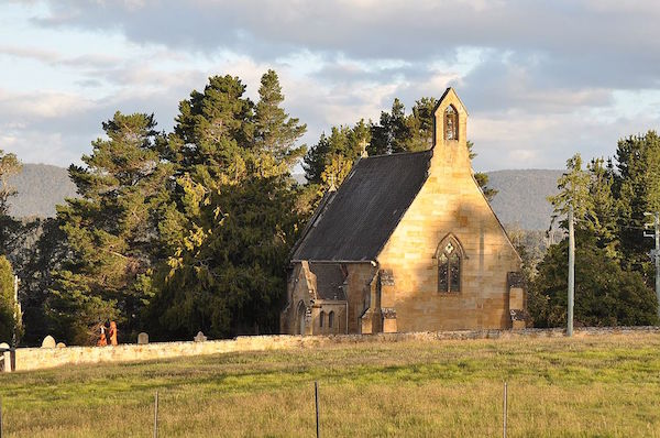 St_John_the_Baptist by Annette Teng via wikimedia